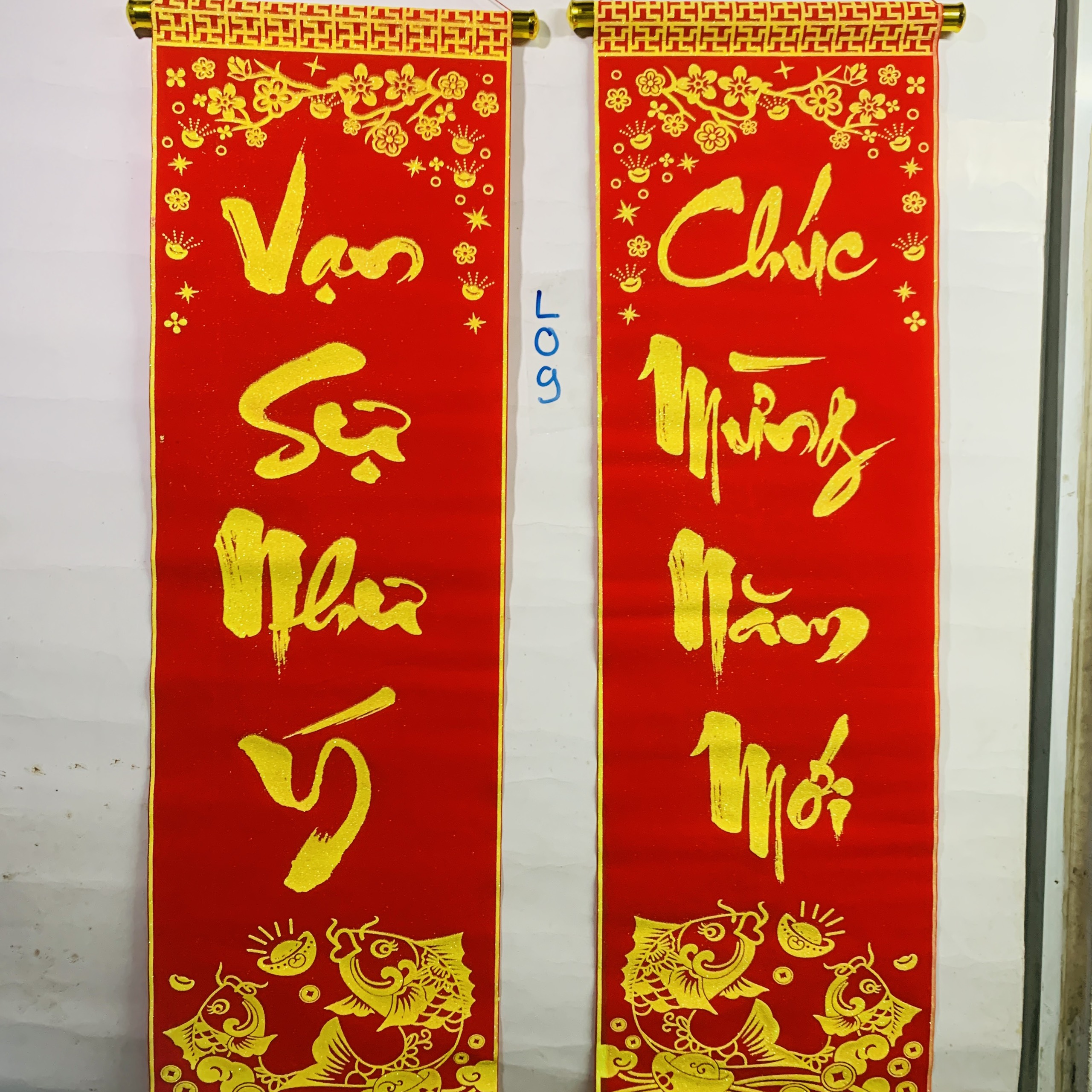 Liễn nhung câu đối đỏ trang trí Tết