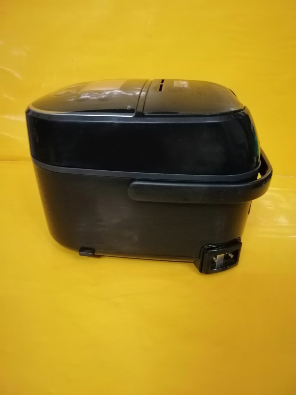 Nồi cơm nội địa Nhật Tiger JKU-A550 (0.54L) (073092K) cao tần (IH)