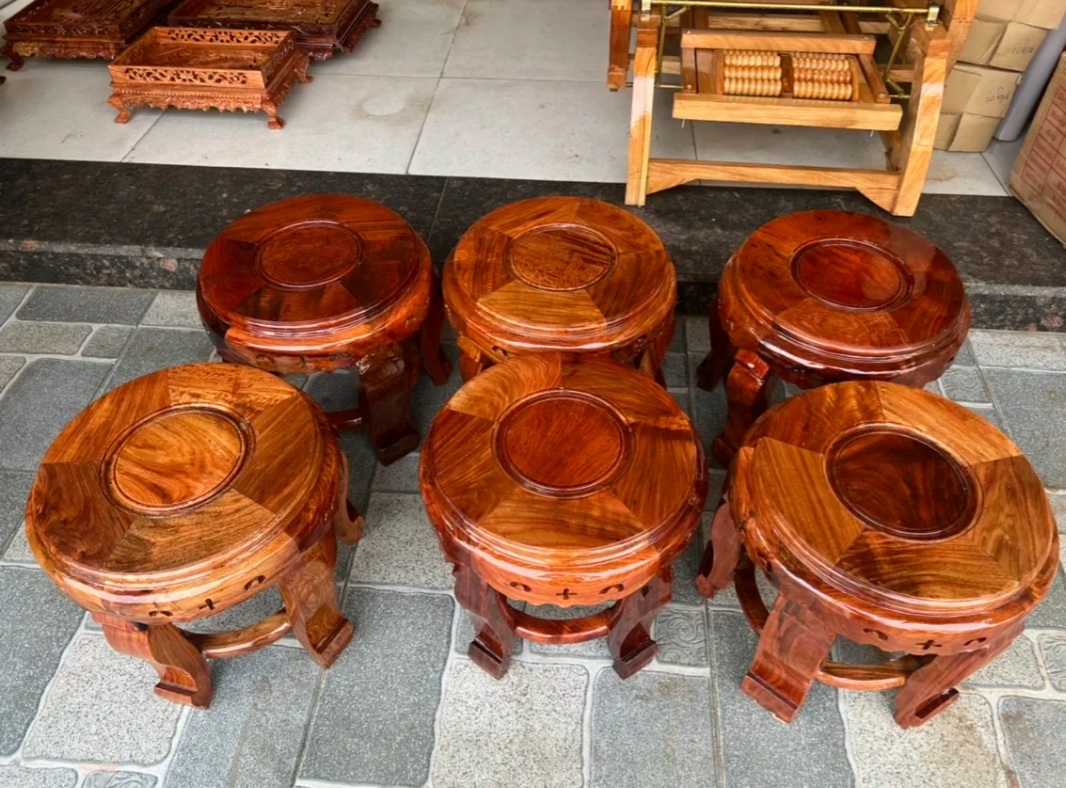 Đôn tròn gỗ hương cao 30cm