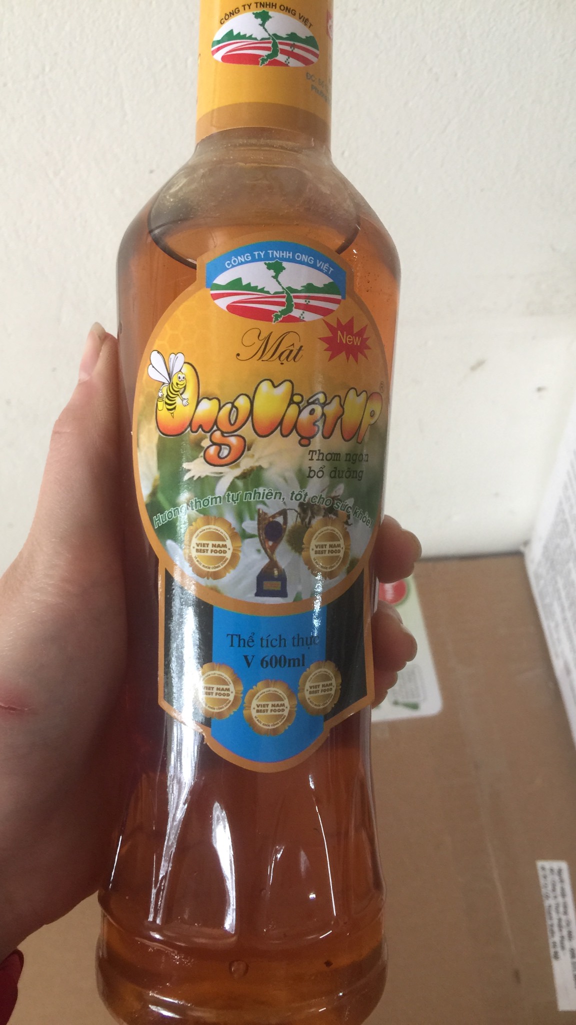 Mật ong Việt chai 600ml dùng trong pha chế