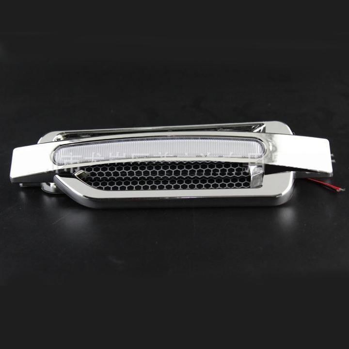 [HCM]Bộ 2 mang cá dán sườn xe ô tô có đèn led MC027