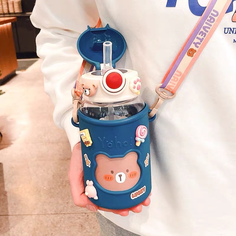 Bình nhựa Cute Cho Bé 600ML + Dây Đeo + Ticker