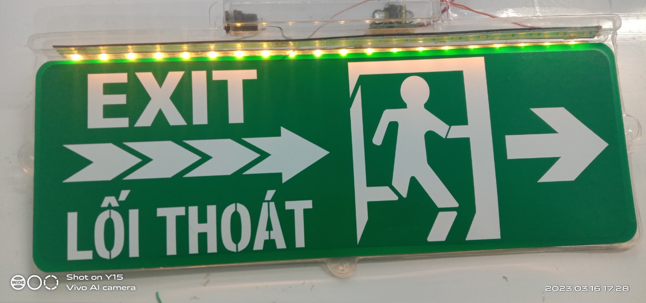 Biển, bảng , chỉ dẫn, thoát hiểm có gắn đèn led