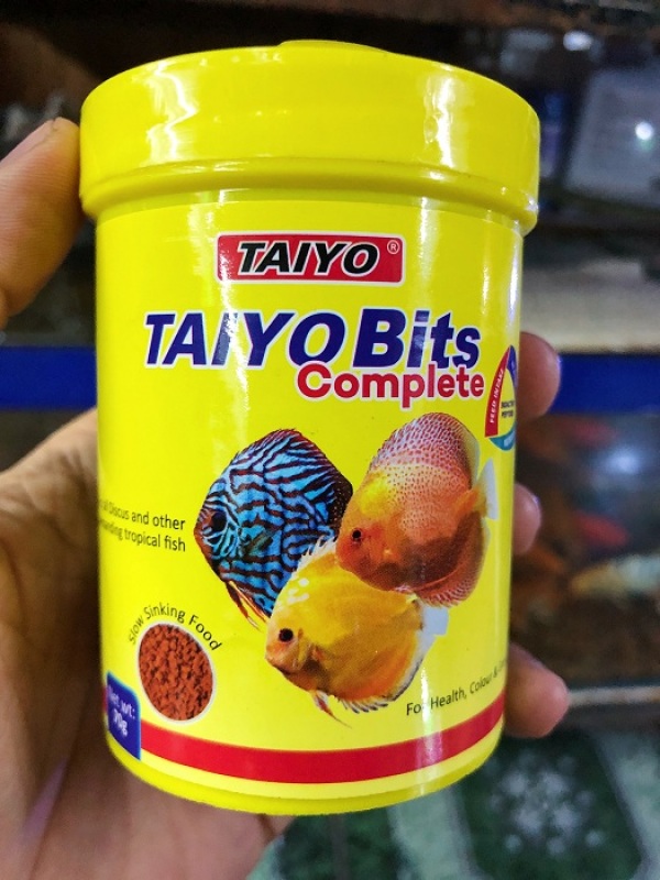 THỨC ĂN CAO CẤP LÊN MÀU CÁ DĨA BẢY MÀU TAIYO BITS COMPLETE 70G