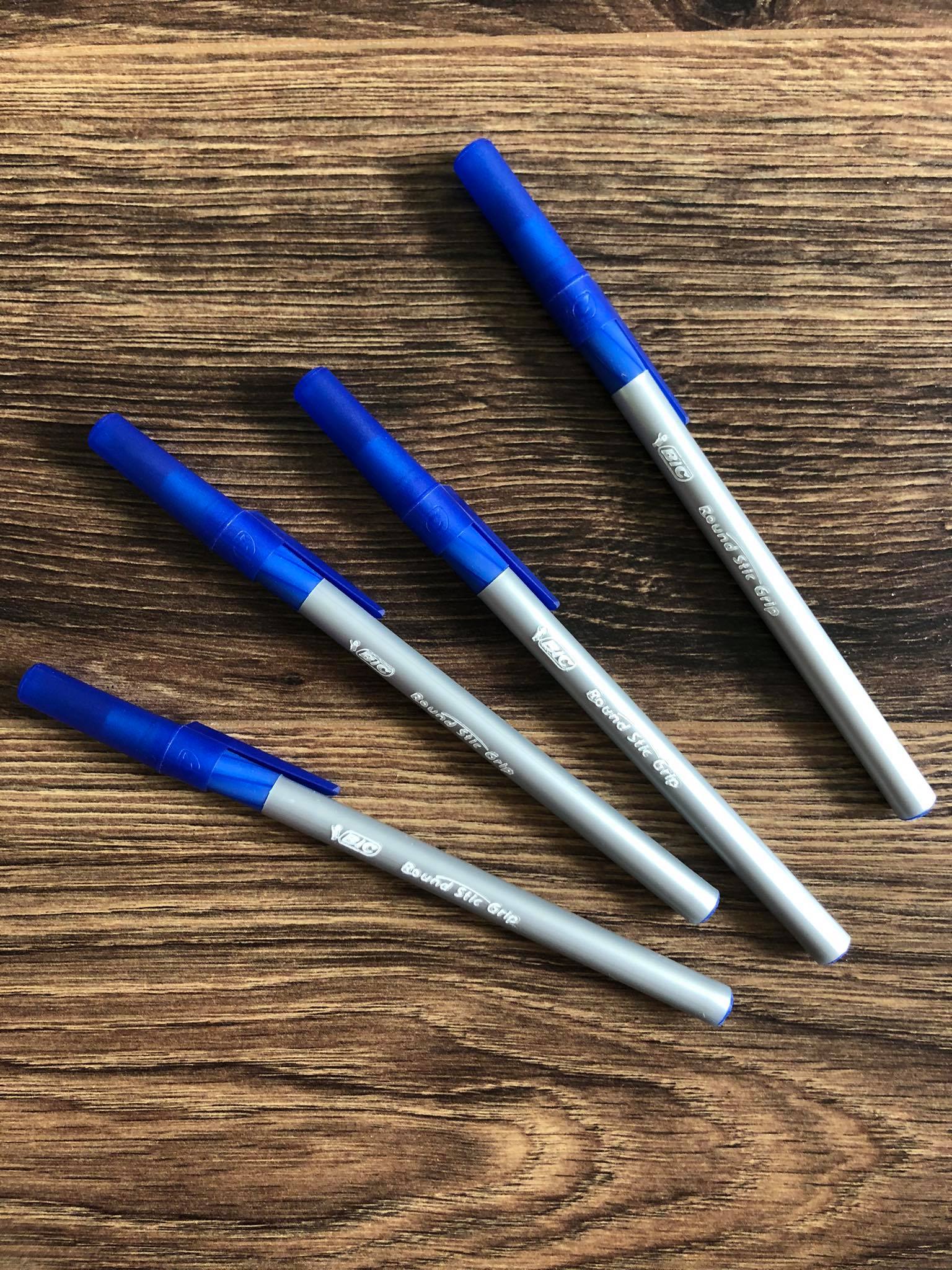 4 bút BIC xanh grip pen tapping