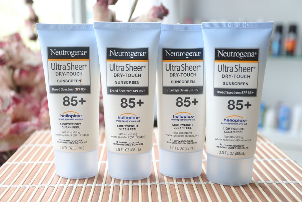 Sản phẩm đi nắng neutrogena