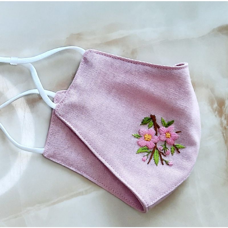 Khẩu trang linen thêu tay