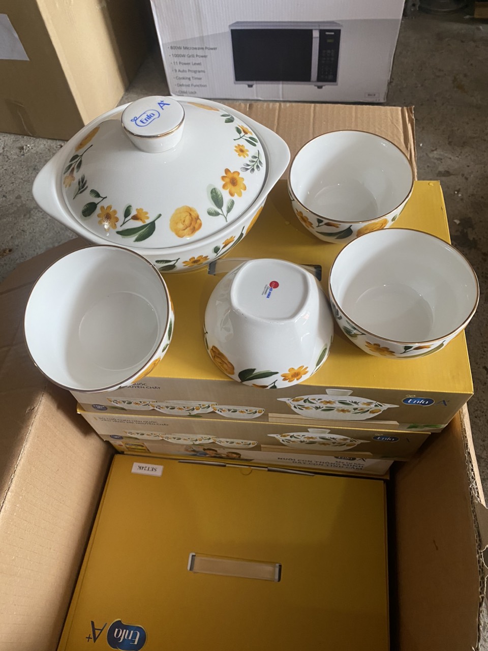 Bộ 1 thố và 4 chén sứ Donghwa Enfa