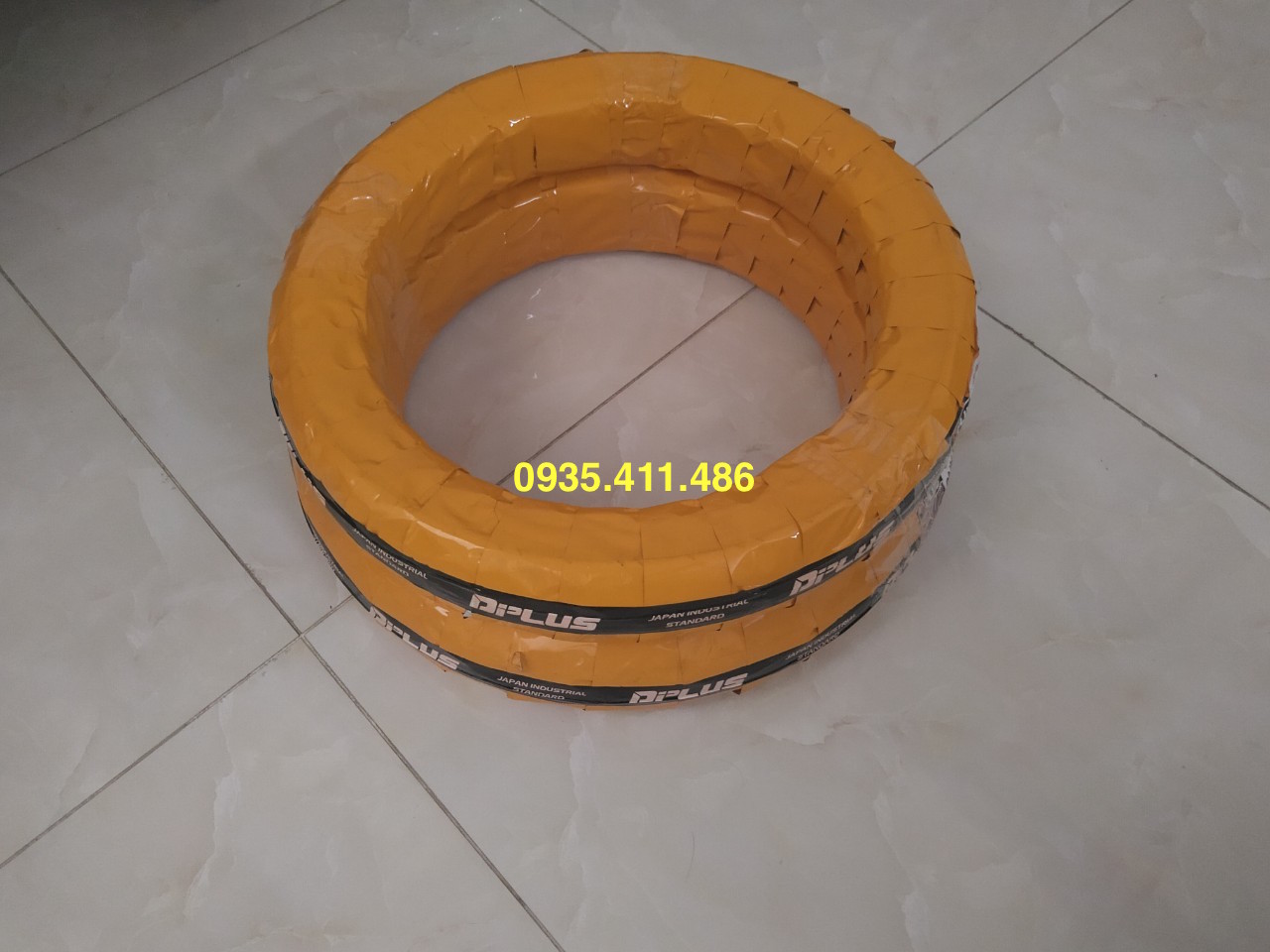 1 Cặp Vỏ (Lốp) XE JANUS Không Ruột Hãng DPLUS