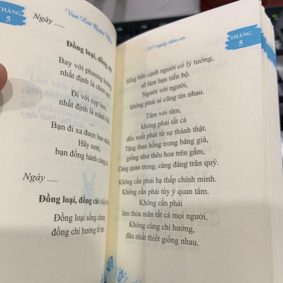 Sách - 365 ngày tâm an