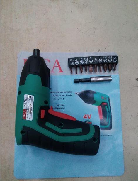 Máy vặn vít 4V dùng pin DCA ADPL5 POL-FF-5 (Xanh)