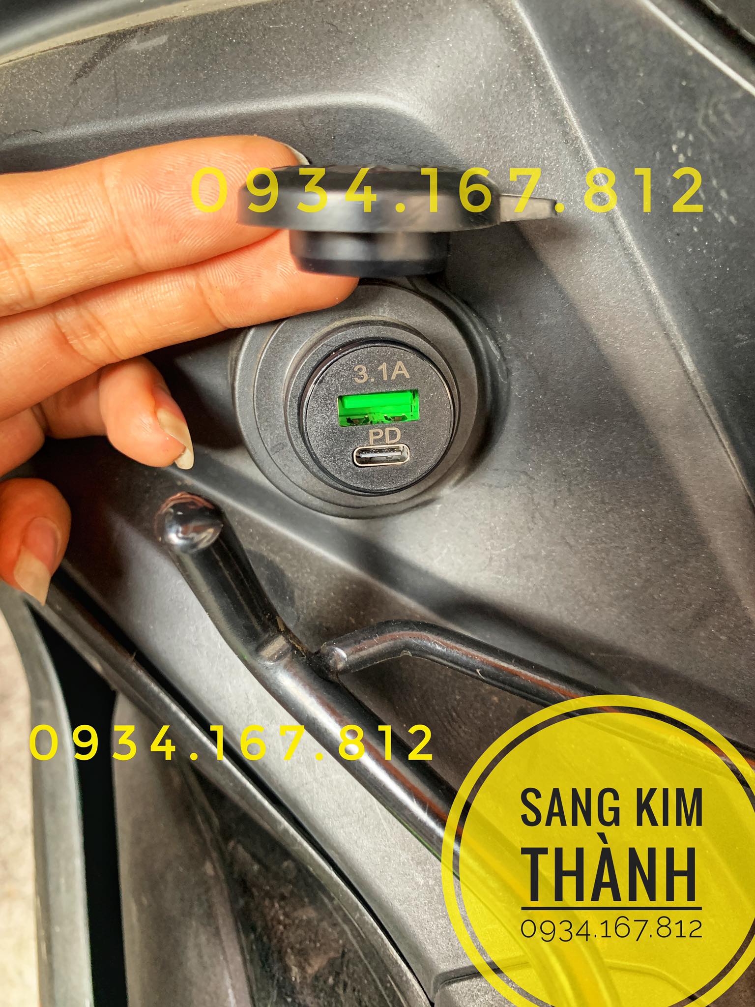 ĐỐC TẨU CỐC SẠC 5V / 3.1A Có Đèn Led Cho Xe Máy Hàng Cao Cấp ORIGINAL
