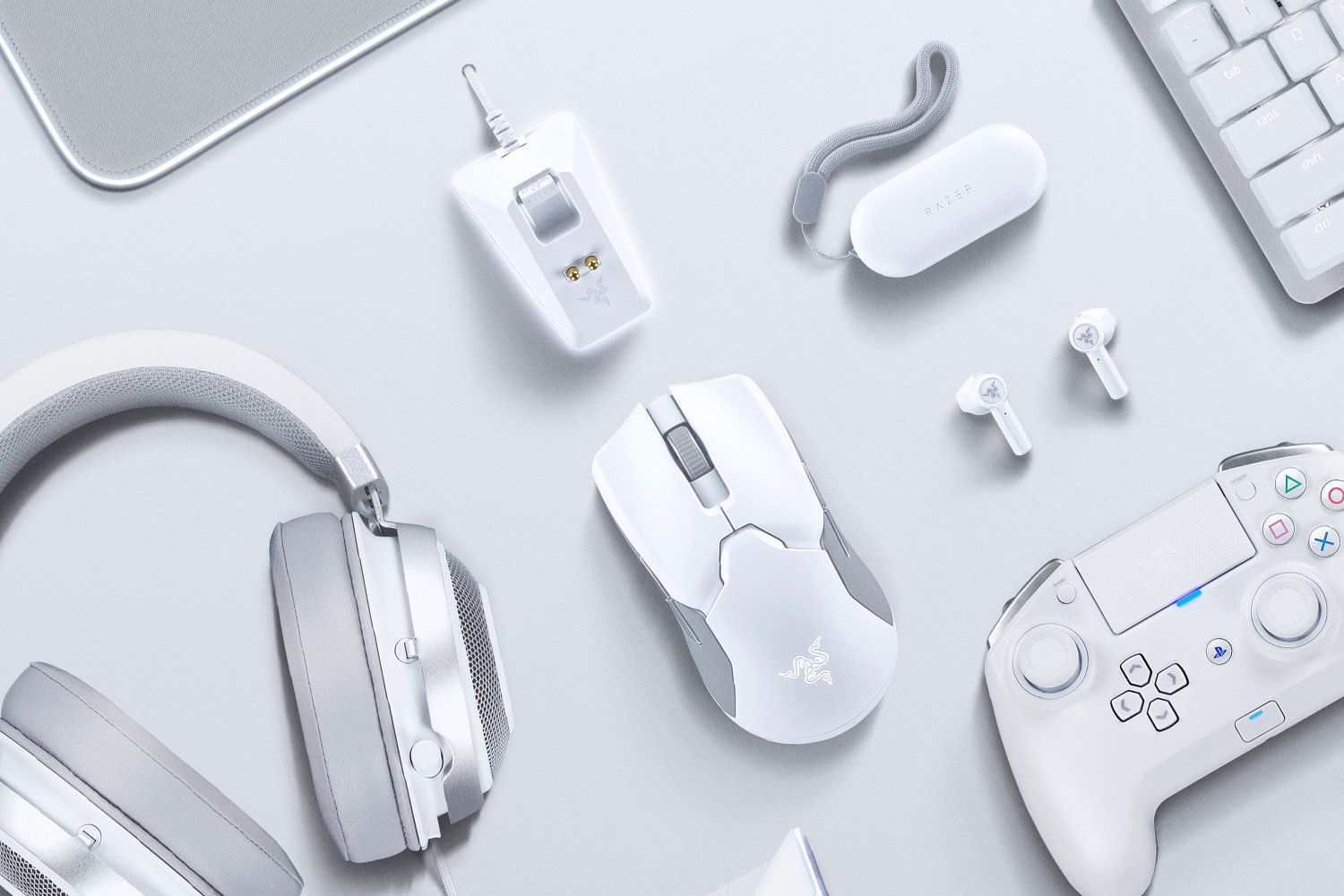 Chuột không dây Razer Viper Ultimate with Charging Dock