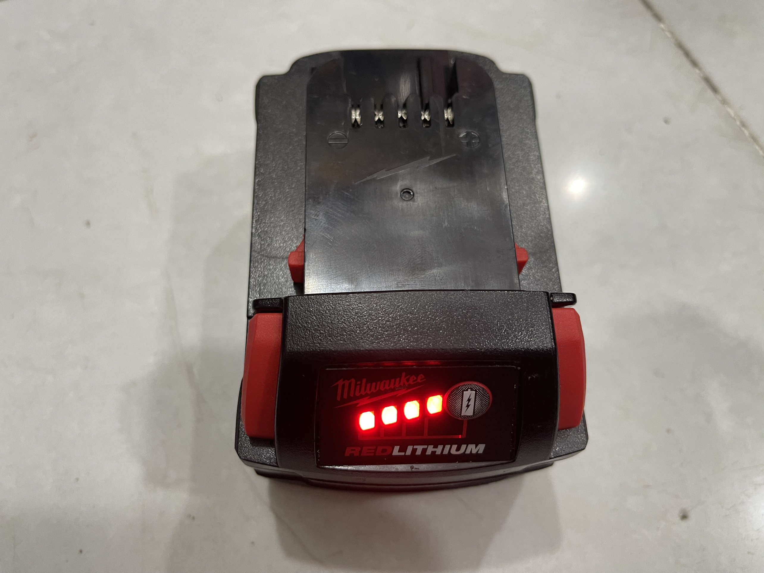 Pin Milwaukee 18V 5.0Ah Red Lithium (Mã: M18B5) lướt