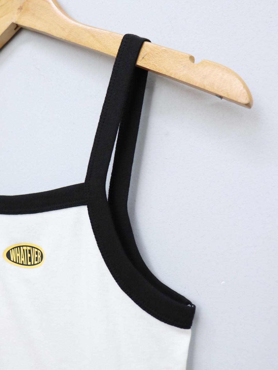 C1038 - Áo thun 2 dây croptop F21 in hình lửa