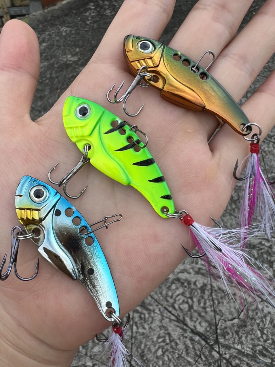 Mồi giả câu lure cá sắt đính lông vũ siêu nhạy -11g/5.5cm