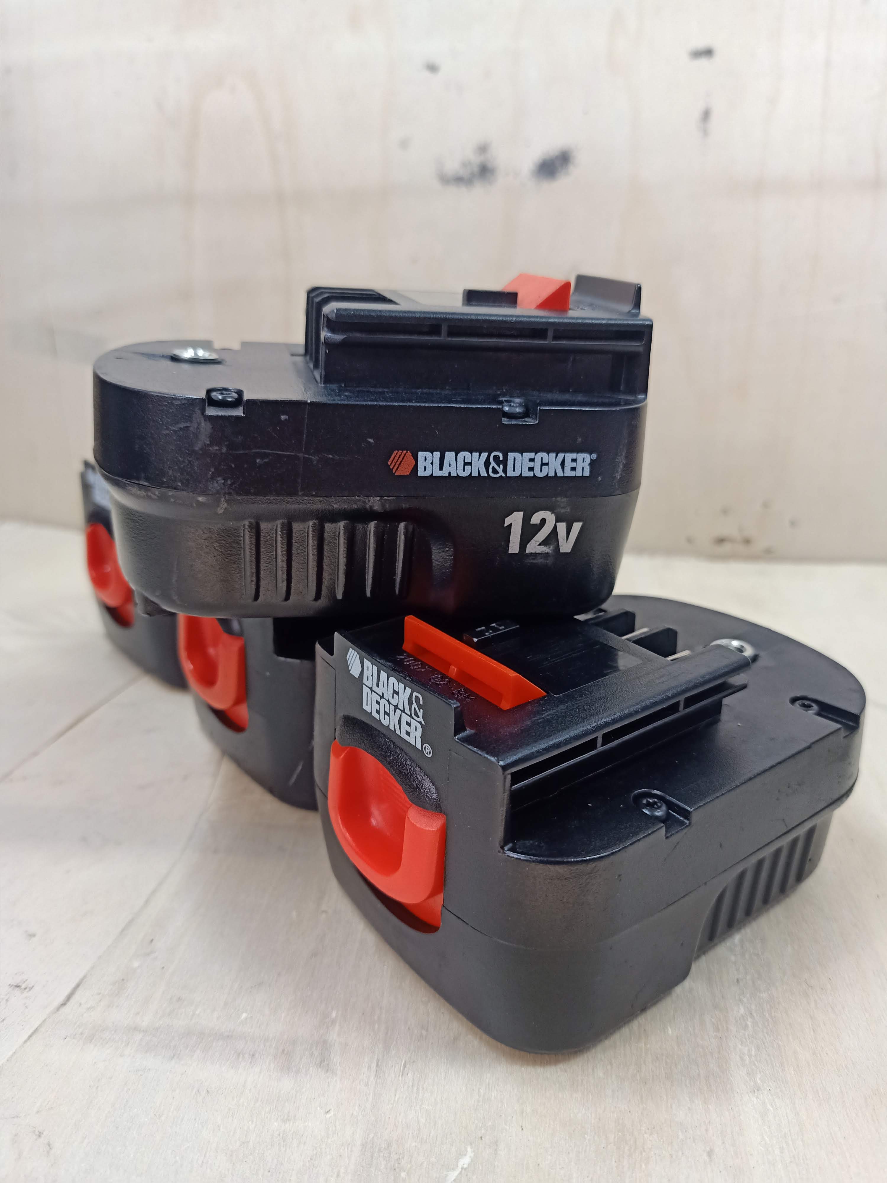 Pin Black & Decker 12v Hoàn Chỉnh Dùng Sạc Adapter