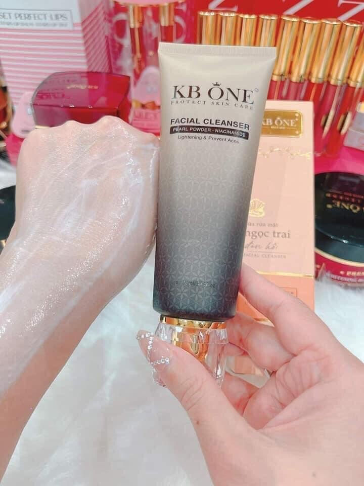 SỮA RỬA MẶT SÁNG DA - NGỪA MỤN KBONE