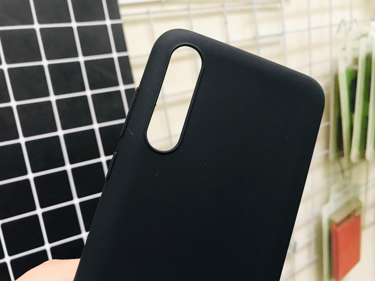 Ốp dẻo đen loại chống bẩn cho Vsmart Live