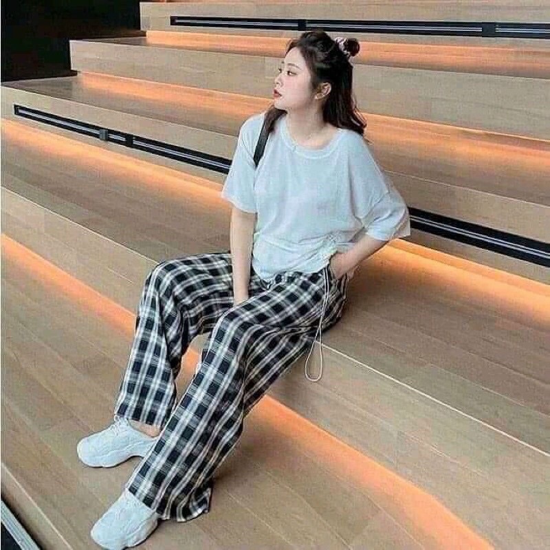 Quần Kẻ Caro Ống Rộng Cạp Chun Freesize