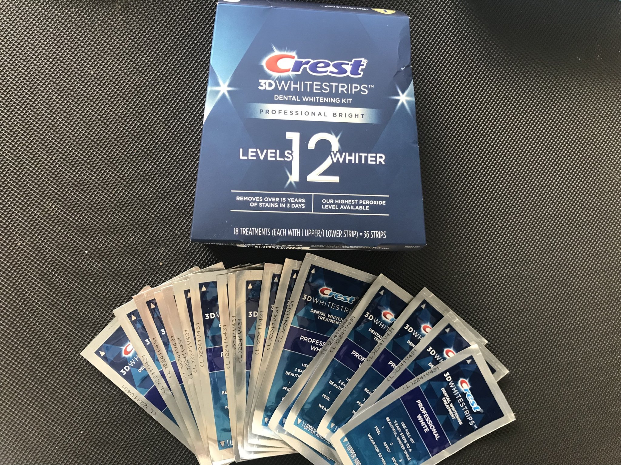 [ Tách lẻ ] Miếng dán trắng răng Crest 3D Whitestrips nhiều loại
