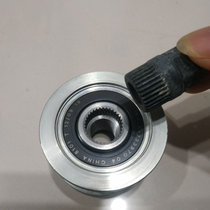 Khẩu tháo puly máy phát ôtô