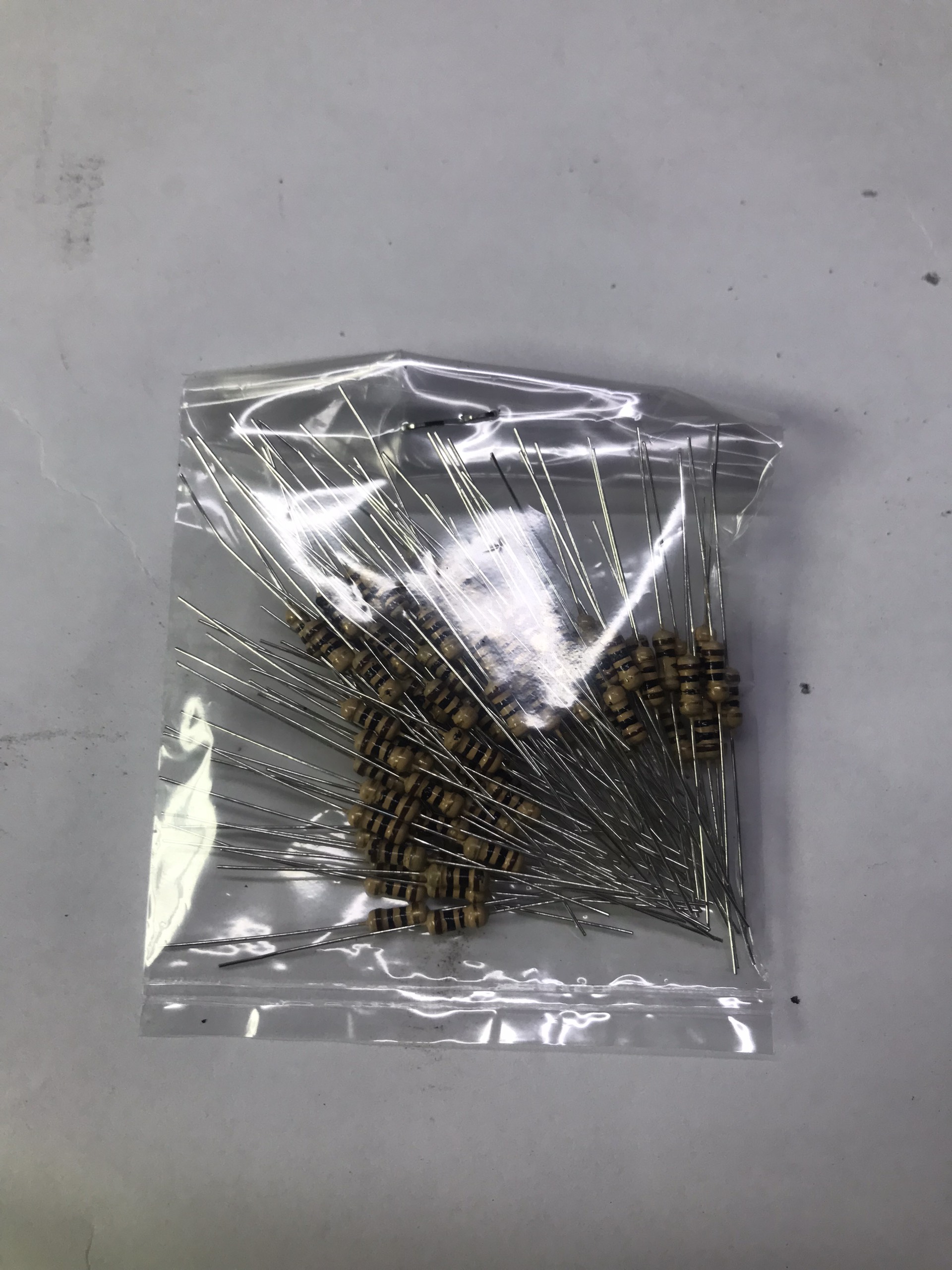 điện trở 10 ôm 1/4w (gói 100 con)