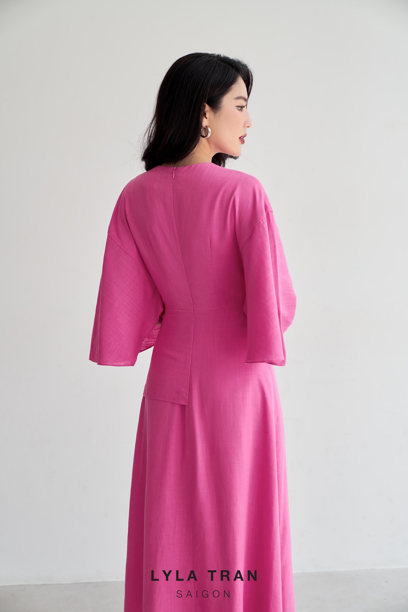 ĐẦM LINEN CỔ V (SUNNY LINEN)