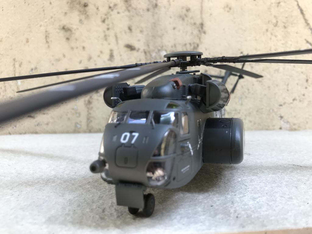 Mô hình máy bay Trực Thăng  MH-53E  1:72