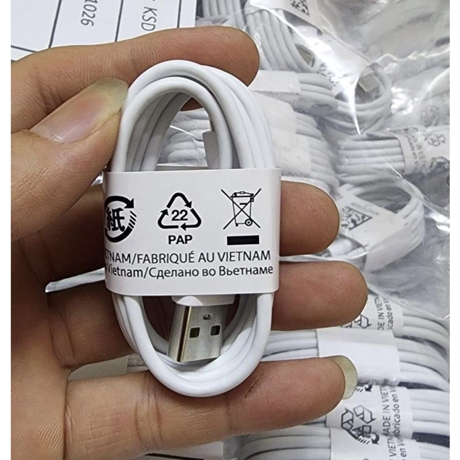 Cáp Typec Vsmart chính hãng dùng chung cho tất cả các dòng máy androi