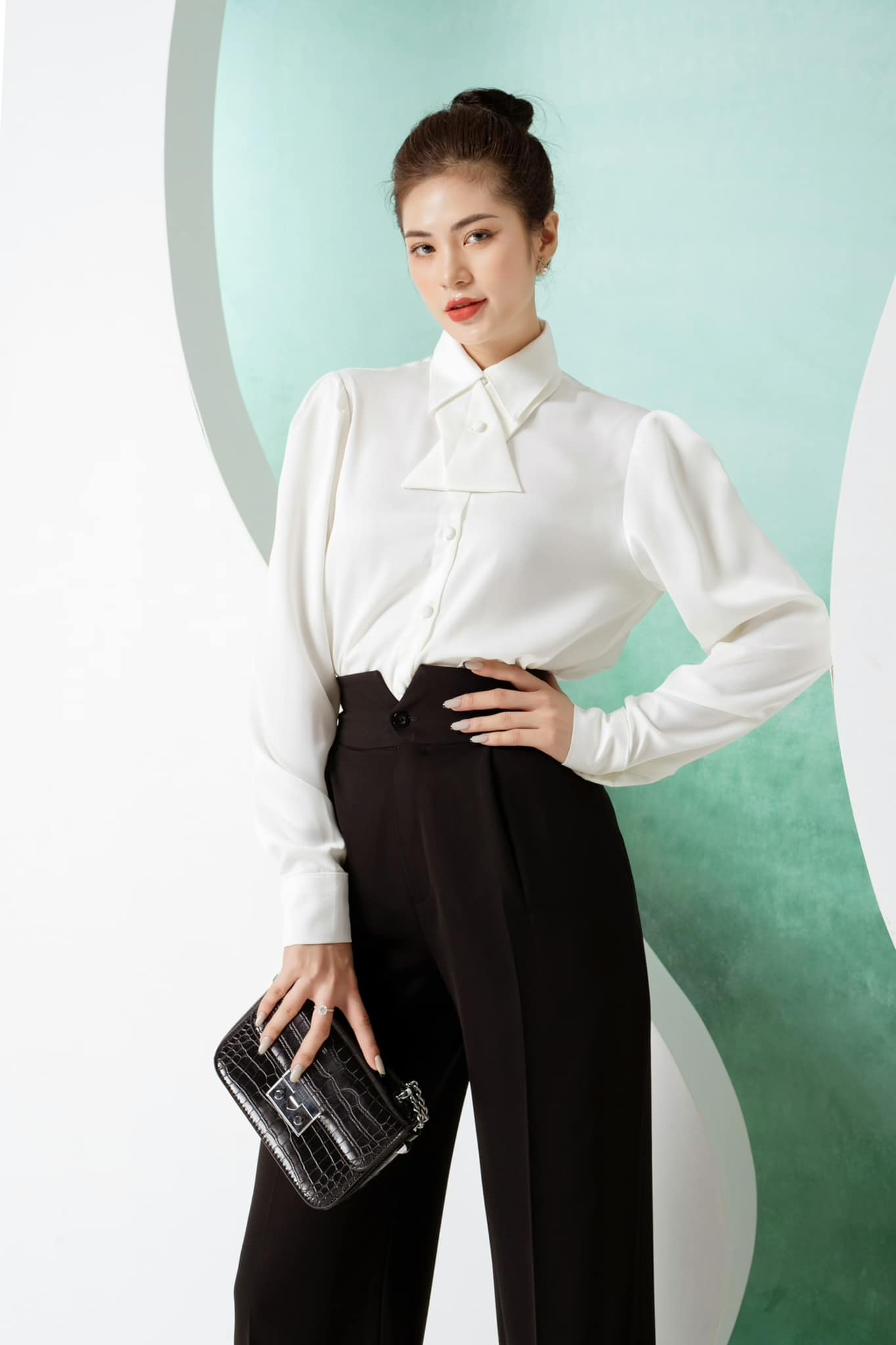 VELLE DESIGN áo sơ mi lụa Vera chất lụa hàn mượt mát không nhăn.