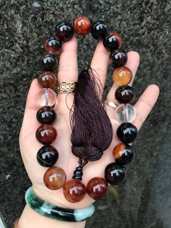 [HCM]CHUỖI TAY NIỆM PHẬT ĐÁ MÃ NÃO NÂU ĐỎ HẠT 18LY