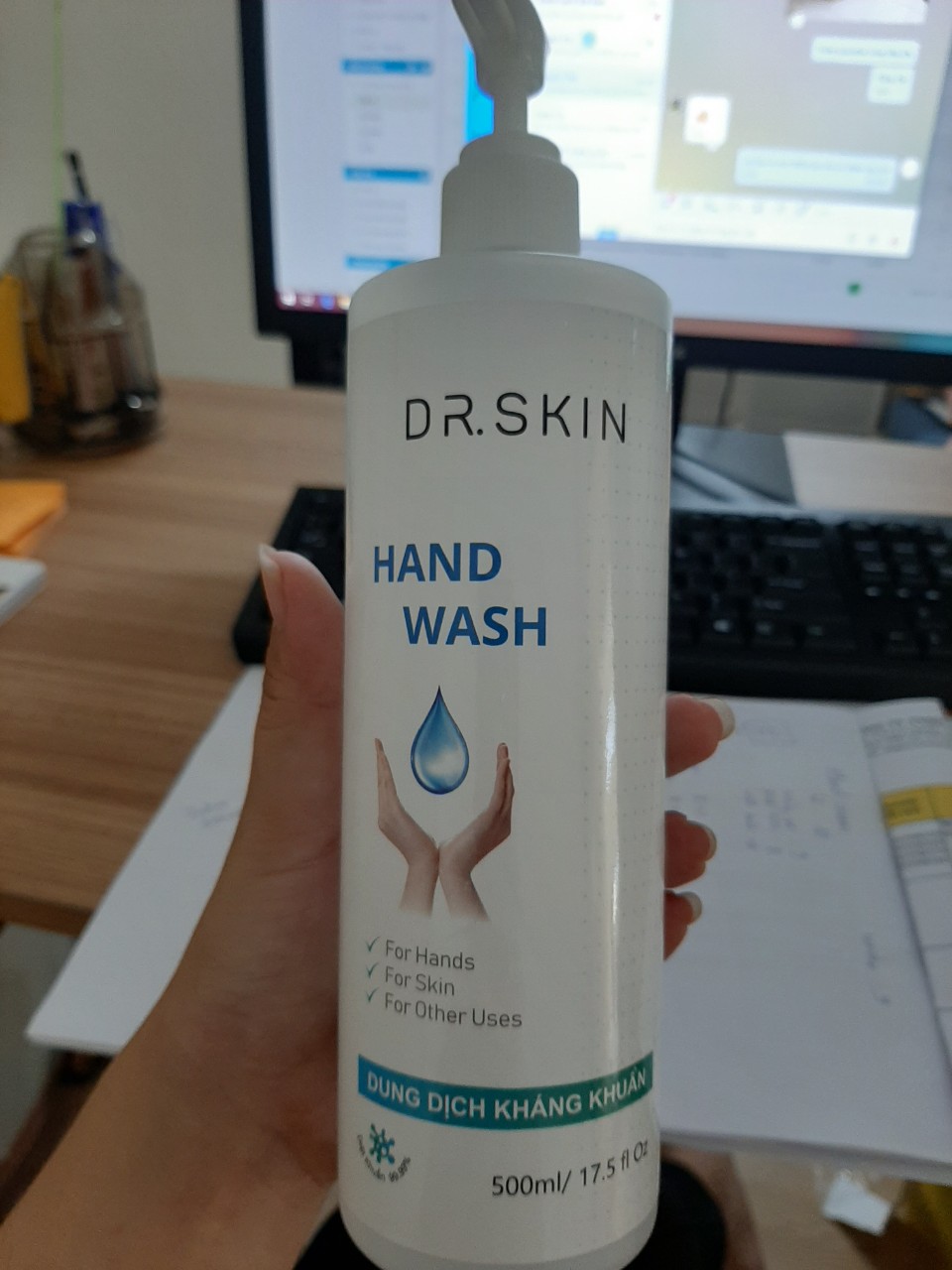 DUNG DỊCH RỬA TAY KHÔ DIỆT KHUẨN DR.SKIN