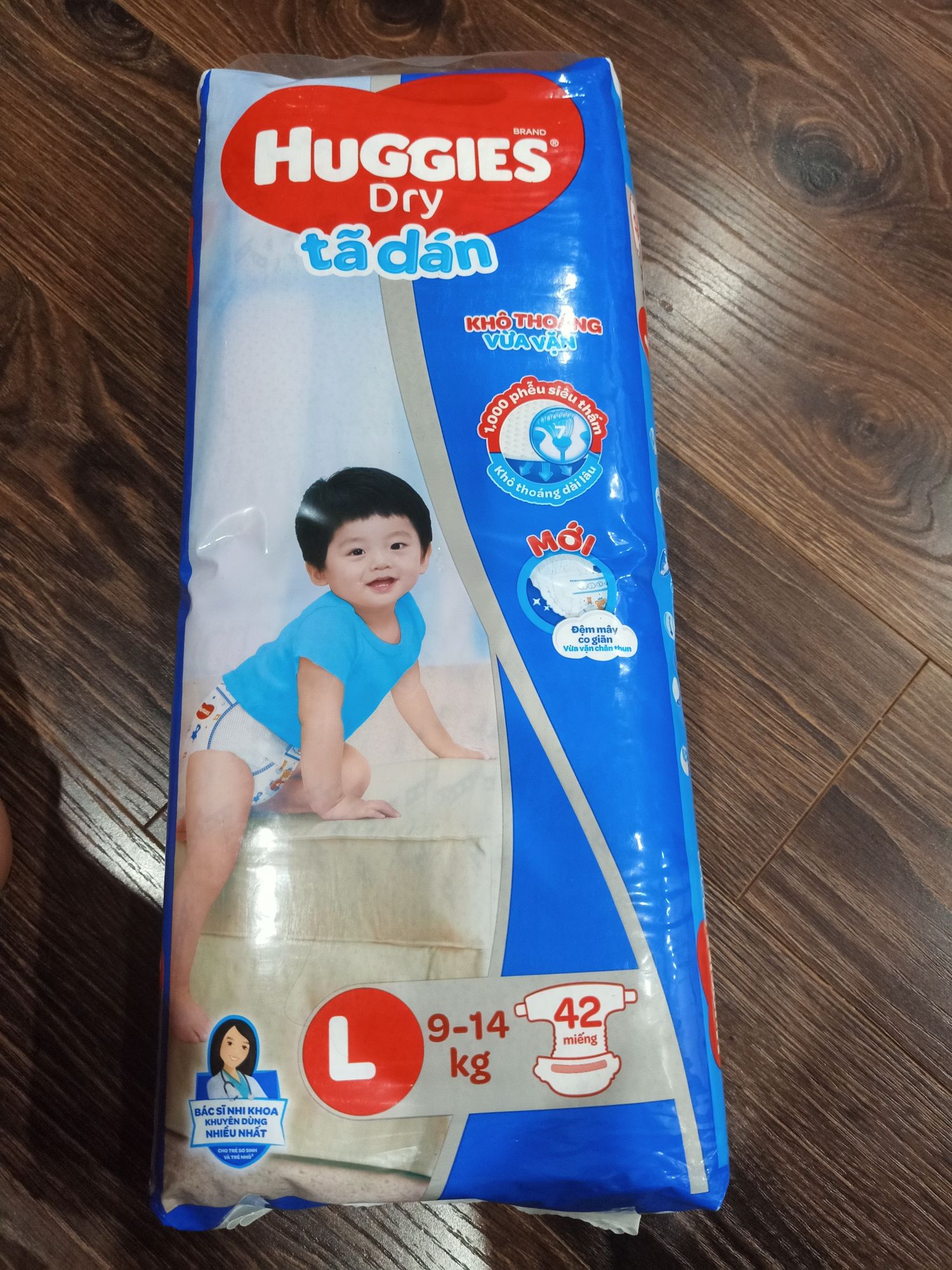 Tã dán Huggies đủ size S (56 miếng), M ( 48 miếng),L (42 miếng)