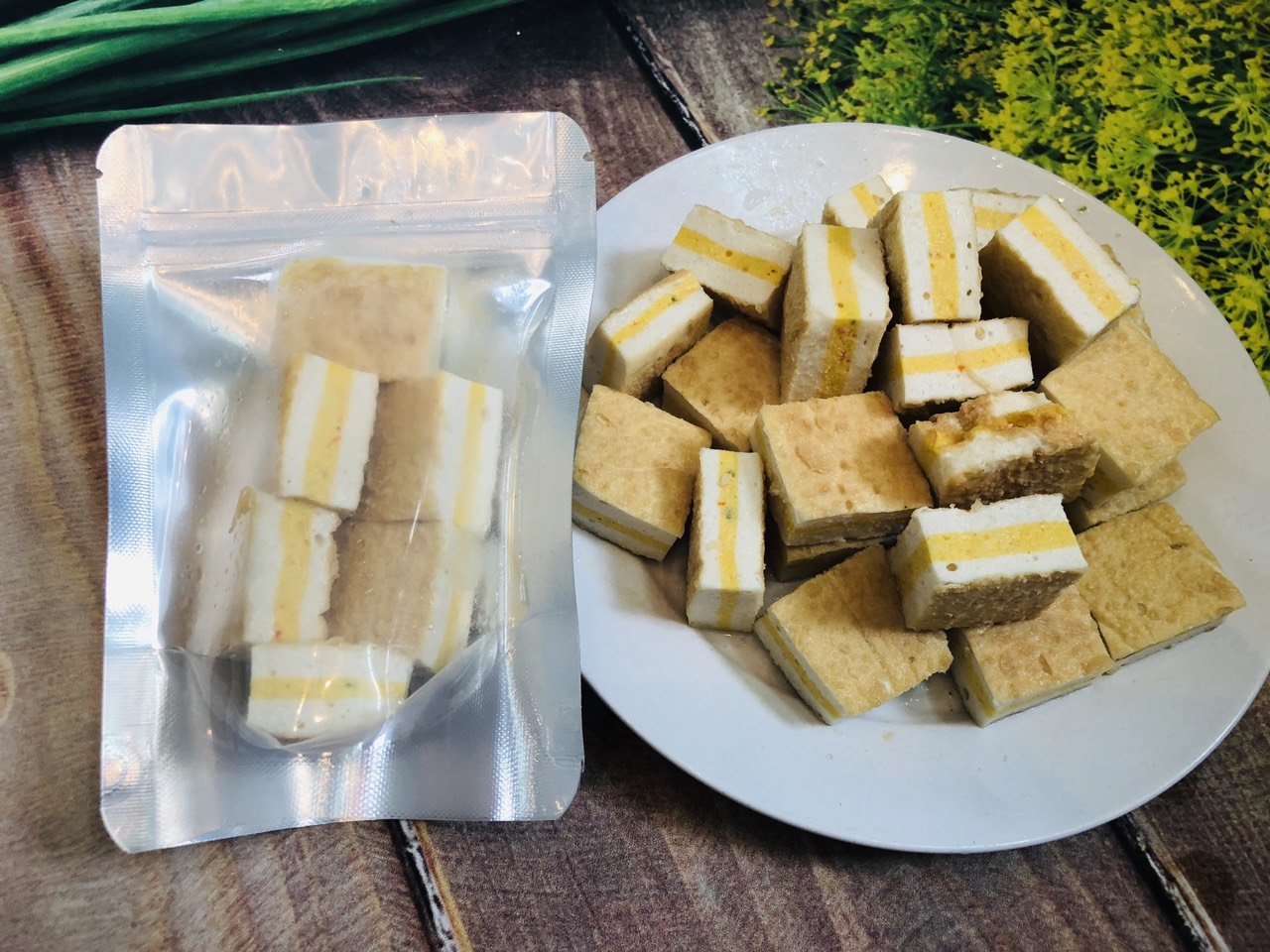 100G CÁ HỒI SANDWICH