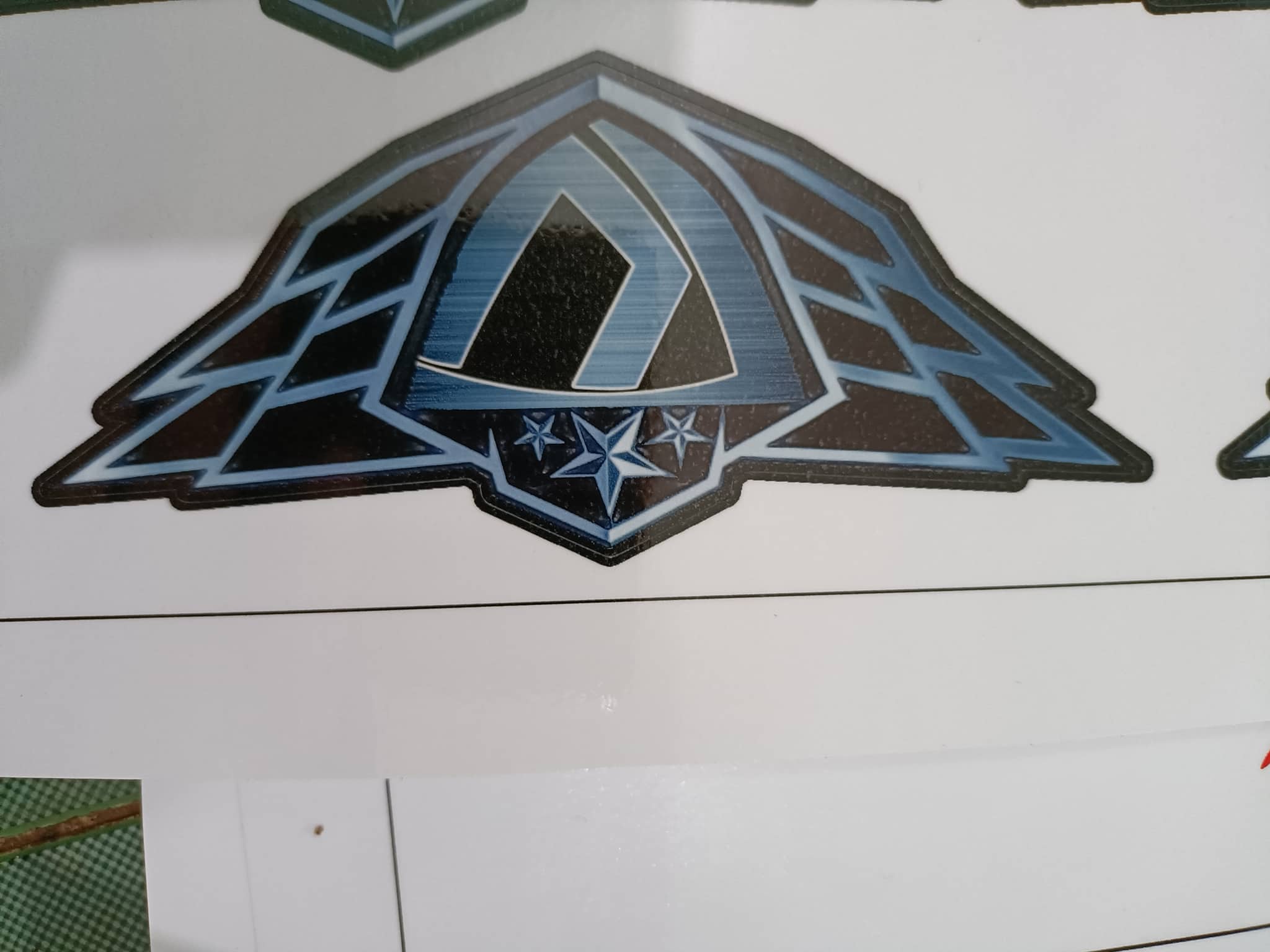 Tem logo ticker dán bàn thờ xe