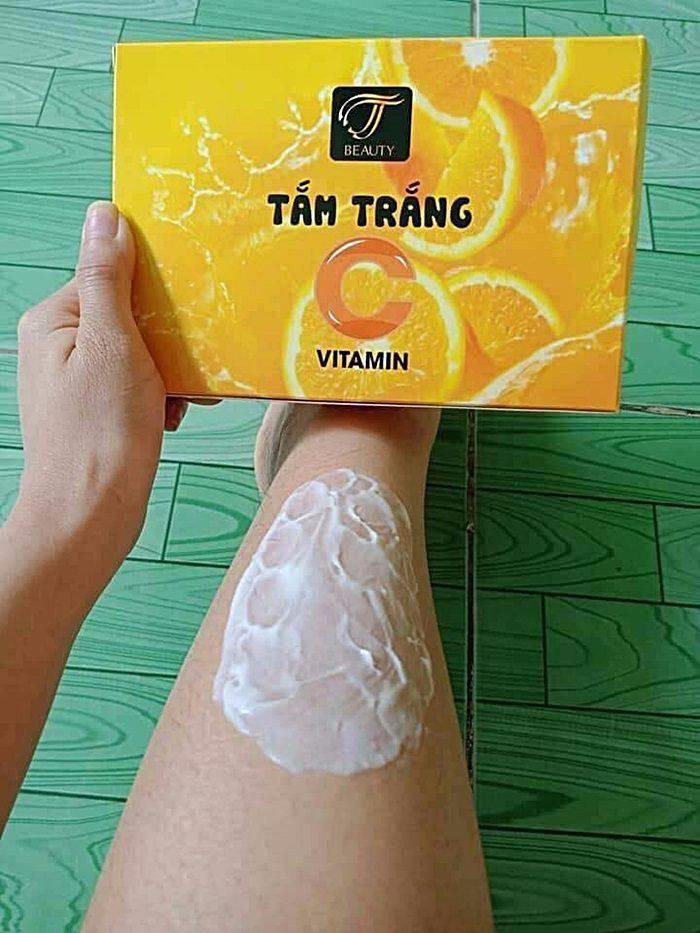 Bộ 2 chai sữa tắm trắng da Cam vitamin c