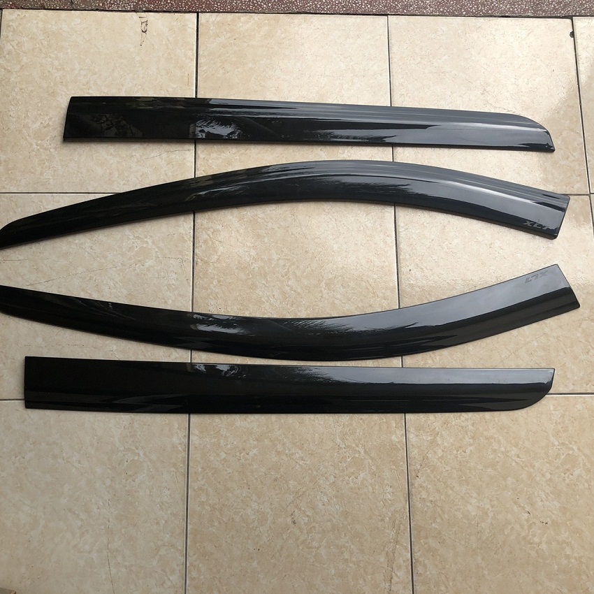 Vè che mưa Suzuki XL7 đen thái dày hàng chuẩn form