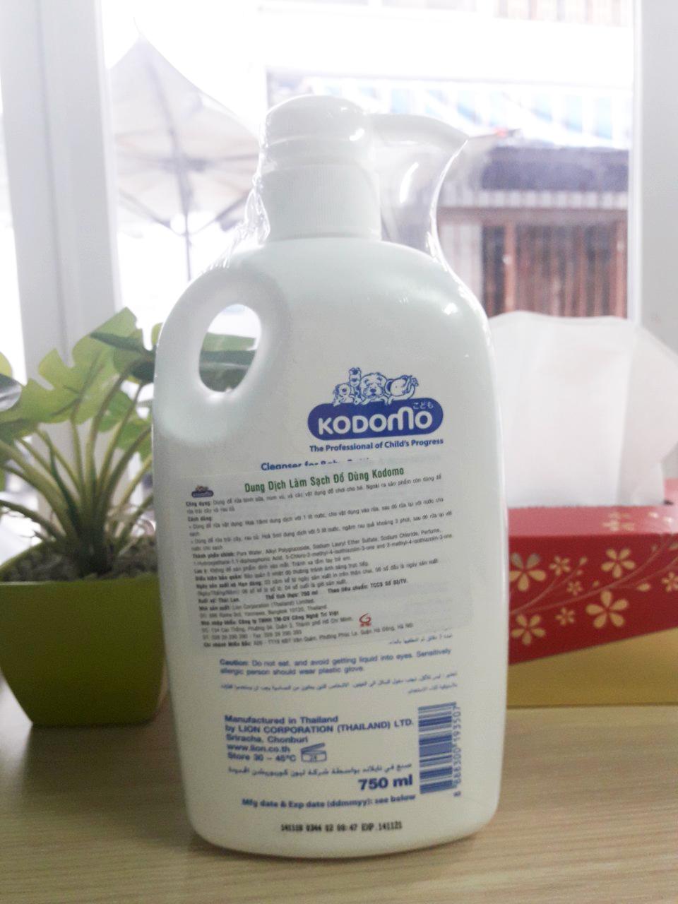 Nước rửa bình sữa Kodomo chai 750ml Thái Lan