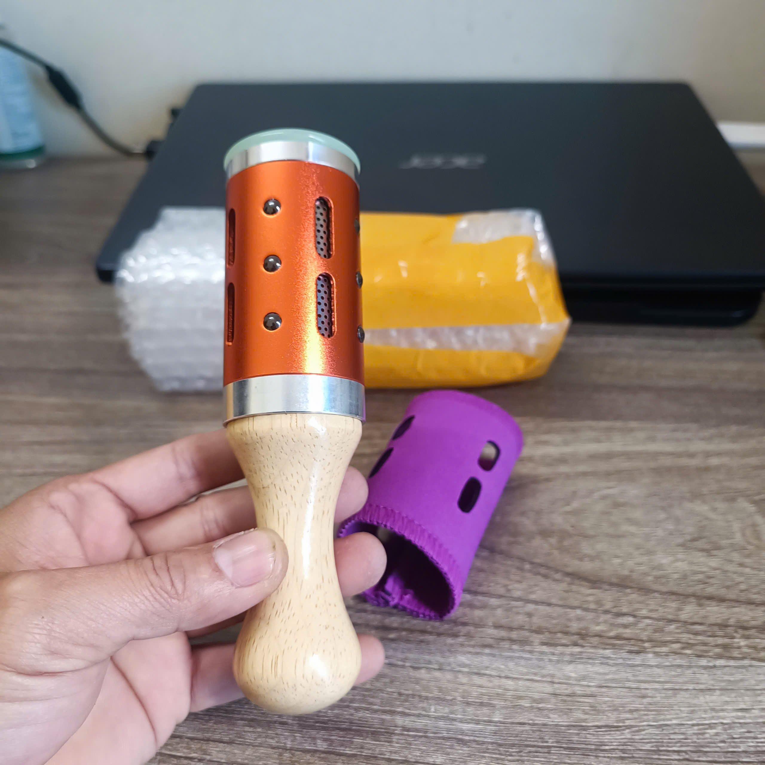 Cây lăn ngải ngọc bích, thanh lăn ngọc bích massage body