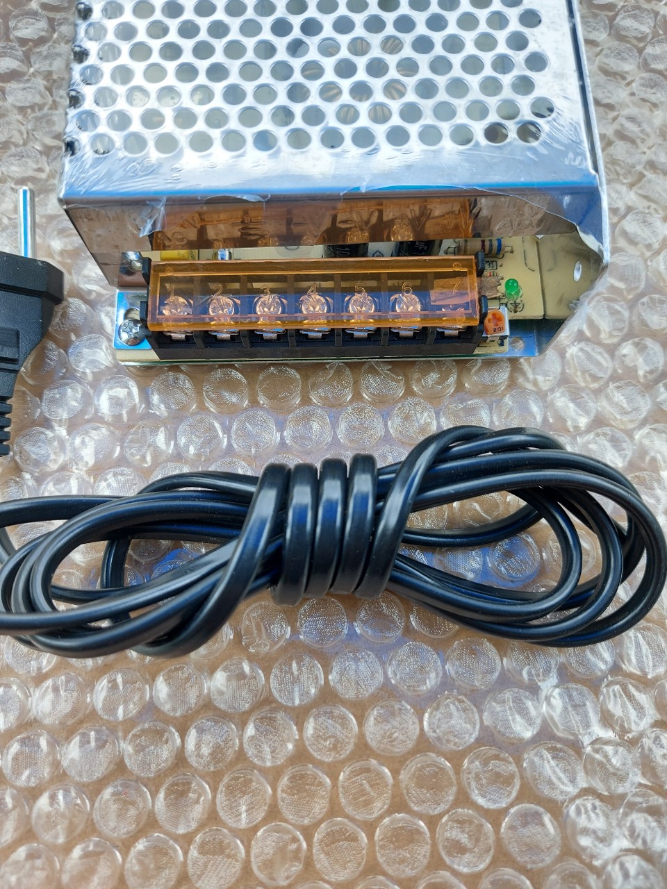 Nguồn tổ ong 12V-10A