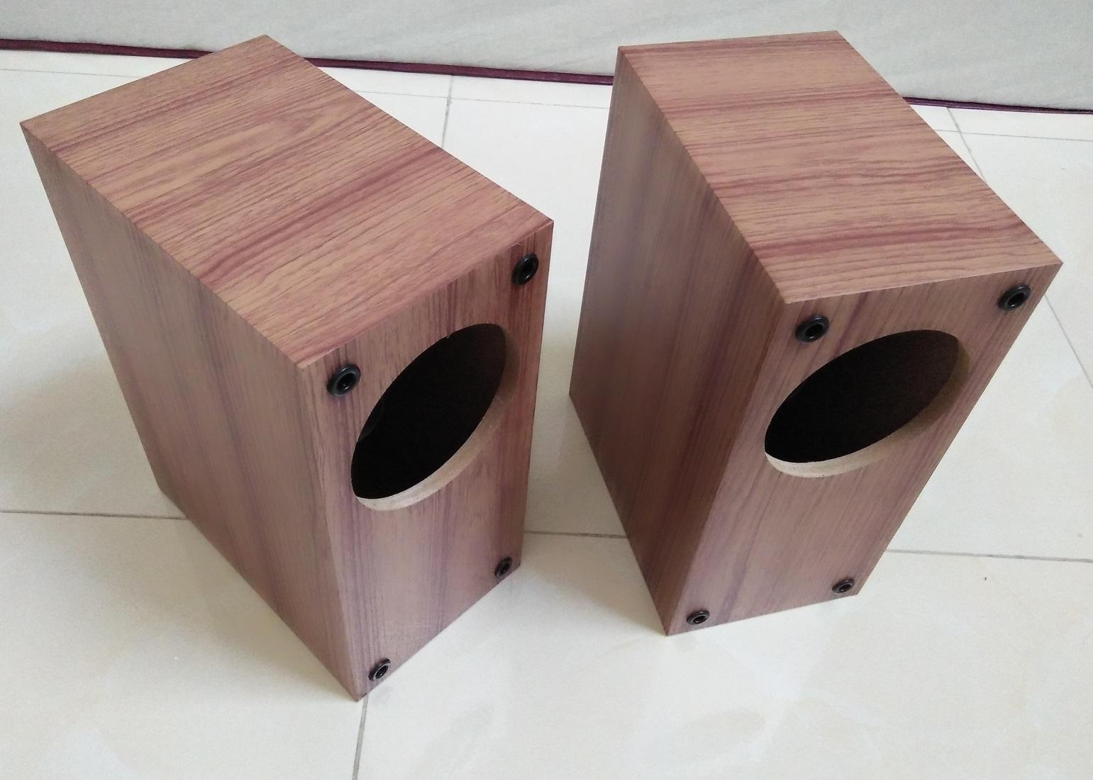 Vỏ thùng loa toàn dải 10cm có ê căng