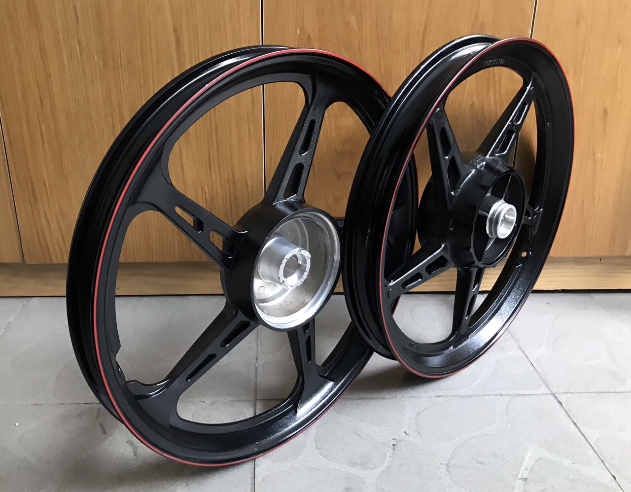 MÂM-VÀNH ĐÚC YA KIỂU RC 2 THẮNG ĐÙM SI,JU,TAU...