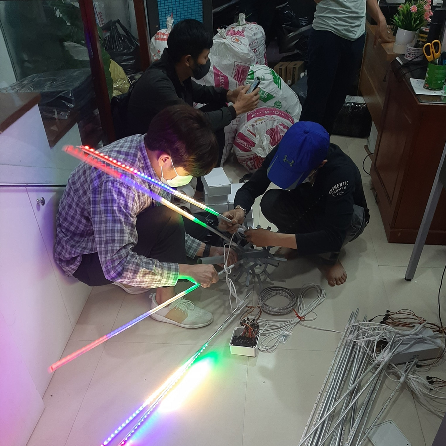 Đèn Led Pháo hoa có âm thanh cỡ lớn nhiều hiệu ứng