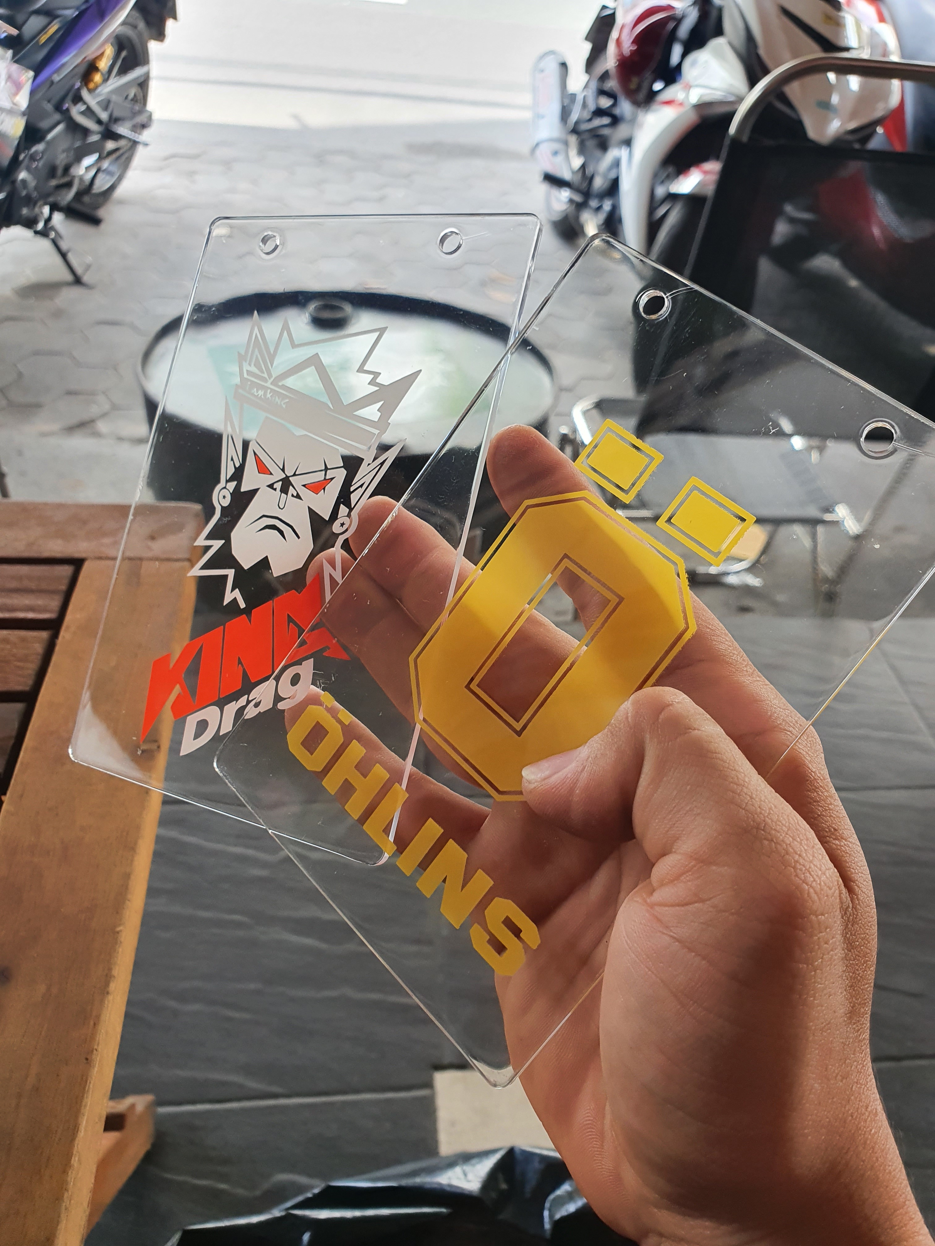 Mica che phuộc sau xe máy Ohlins và King drag