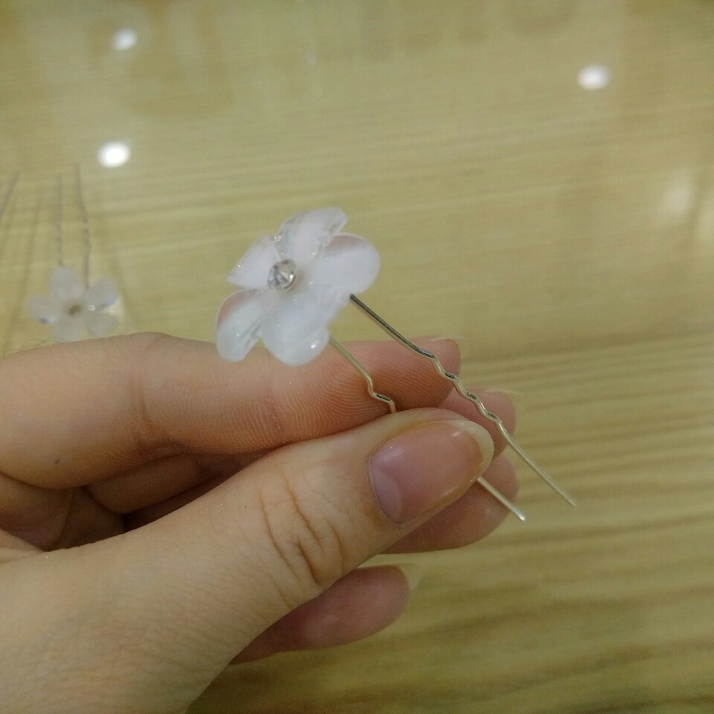 Trâm Cài Tóc Pha Lê 5 Cánh Tròn Đính Đá