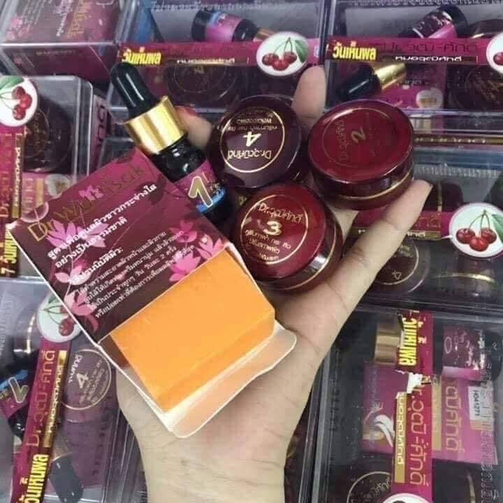 Set YAN HEE ĐỎ -TRẮNG DA XÓA NÁM Thái lan