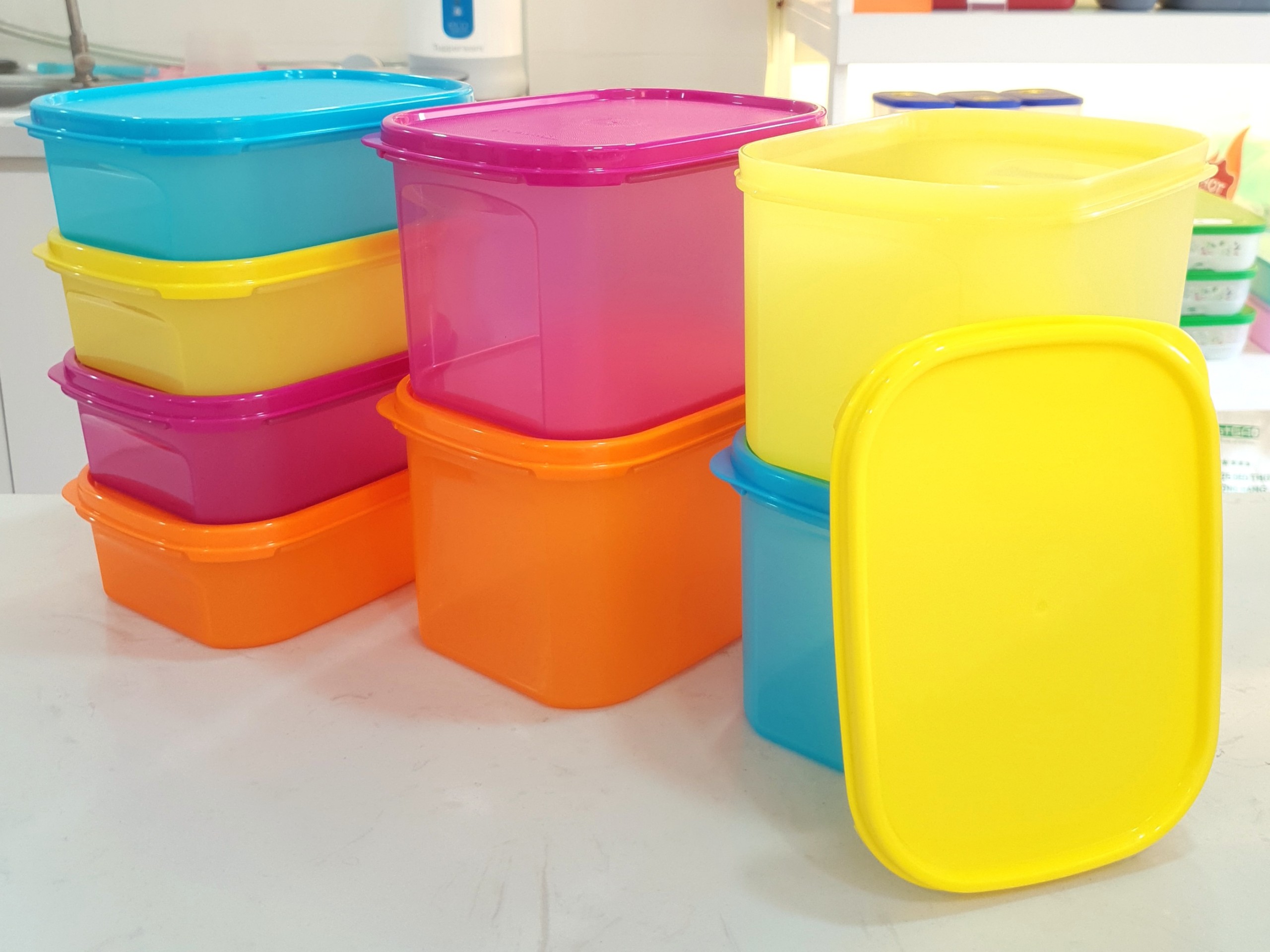 Hộp Trữ Mát Tupperware Colorful Rectangular Set 8 nhiều màu - Tupperware Mall Chợ Lớn