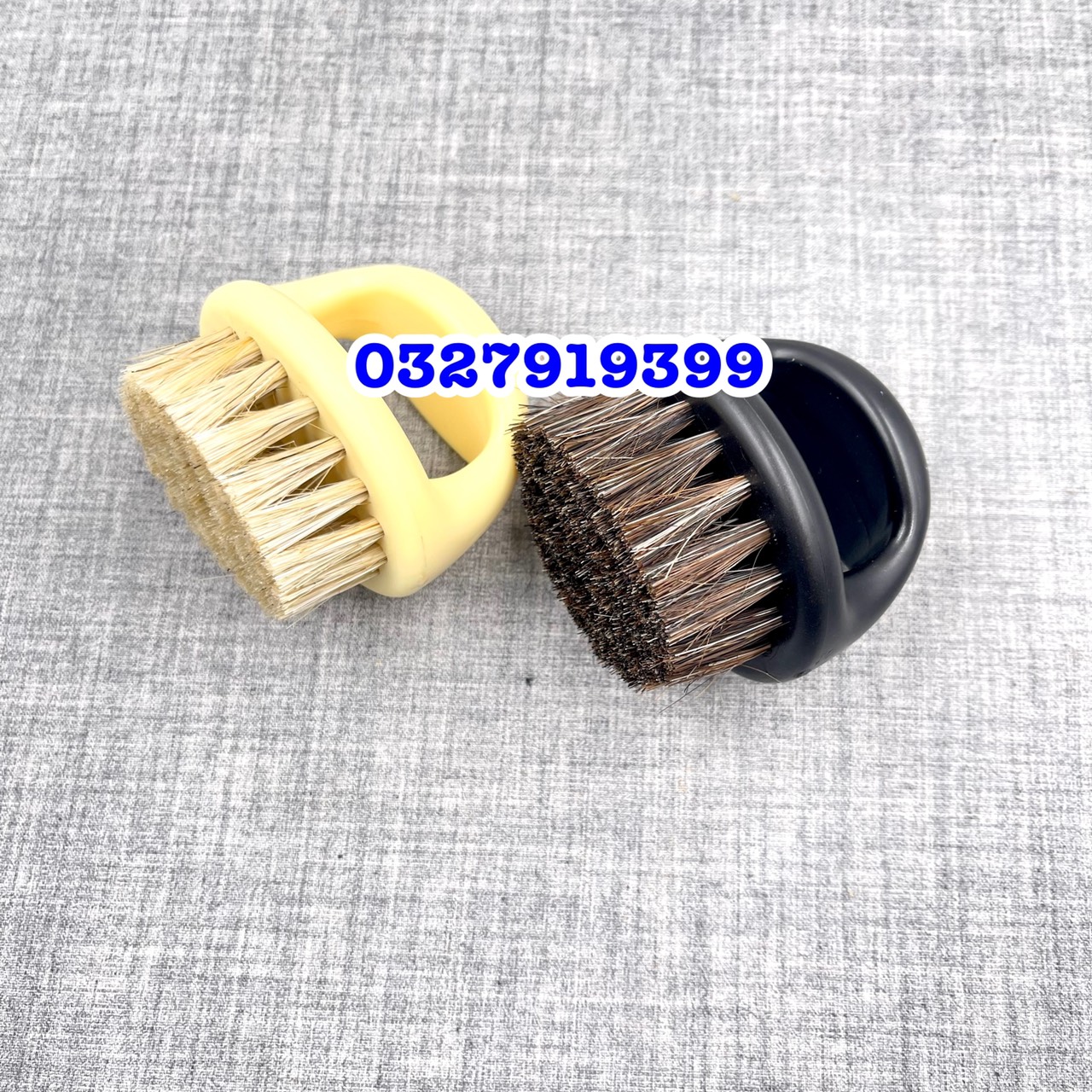 Chổi phủi - nhẫn phủi tóc Barber
