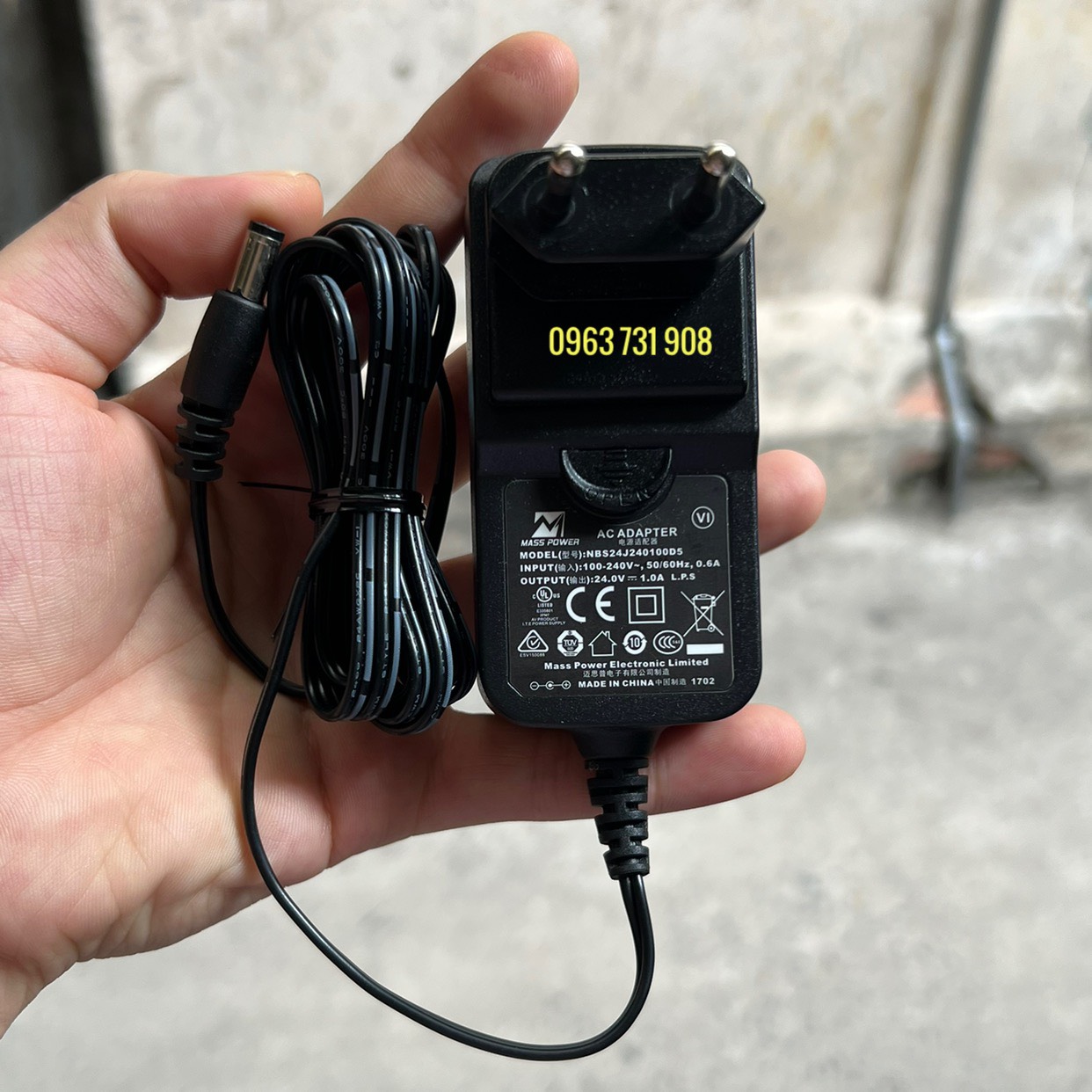 Adapter nguồn 24V-1A loại cao cấp